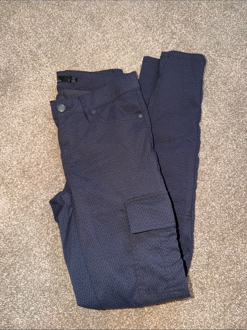 PRANA Meme Gray Print Skinny Cargo Casual Pant Diamond/Chevron Print Size 2